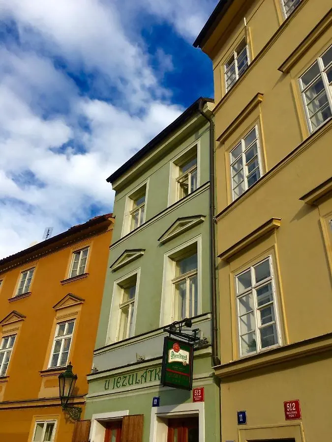Hotel U Jezulatka Prag 4*,